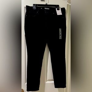 Misses Sonoma jeans. Size 14R in original package